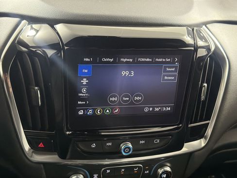 Used 2023 Chevrolet Traverse RS image 18
