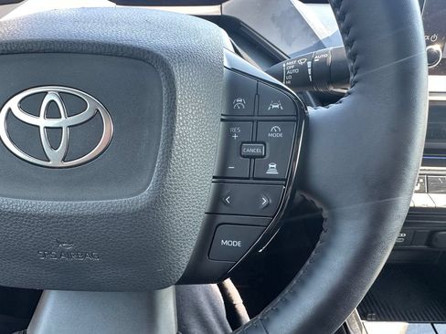 Certified 2024 Toyota Prius XLE FWD image 21