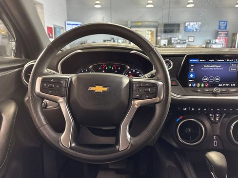 Used 2022 Chevrolet Blazer LT FWD image 25