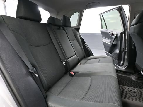 Used 2019 Toyota RAV4 LE w/ Carpet Mat Package AWD/4WD image 41