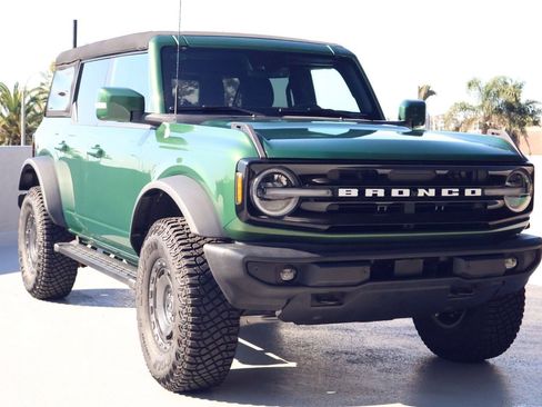 Used 2024 Ford Bronco Outer Banks image 7