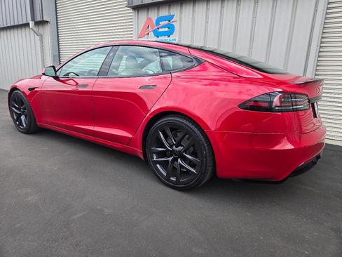 Used 2022 Tesla Model S Plaid image 5