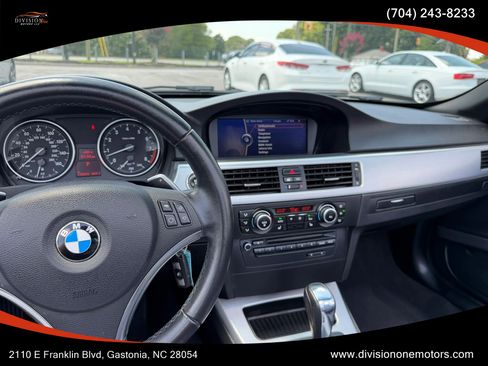 Used 2011 BMW 335i Convertible RWD image 14