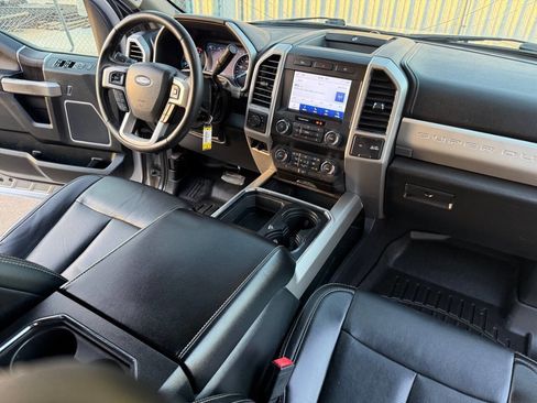 Used 2021 Ford F350 Lariat image 35