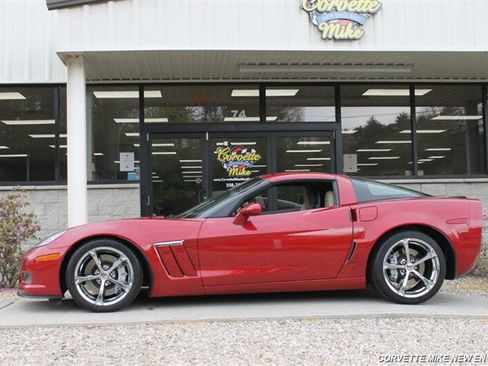 Used 2012 Chevrolet Corvette Grand Sport w/ 3LT Preferred Equipment Group RWD image 5