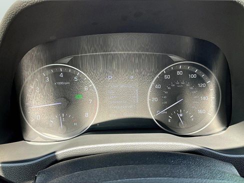 Used 2017 Hyundai Elantra SE image 12