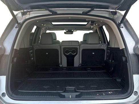 Used 2025 Honda Pilot Elite image 32