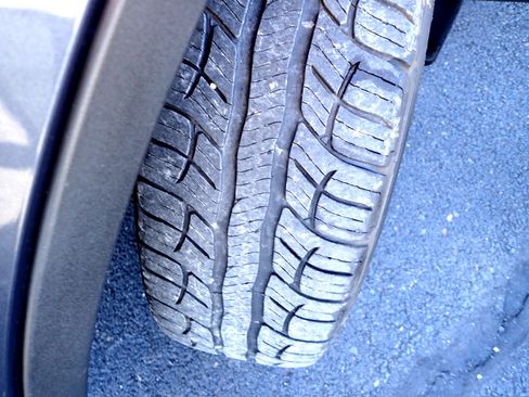 Used 2013 Toyota RAV4 XLE image 24