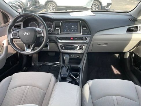 Used 2018 Hyundai Sonata SE FWD image 7