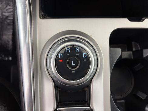 Used 2023 Ford Explorer XLT w/ Equipment Group 202A AWD/4WD image 29