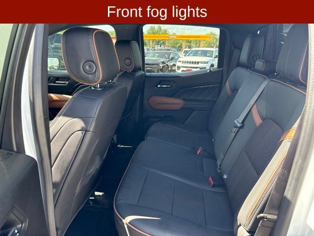 Used 2024 GMC Canyon AT4 w/ Technology Package AWD/4WD image 15