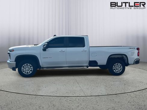 Used 2022 Chevrolet Silverado 2500 LT w/ Fleet Comfort Package image 9