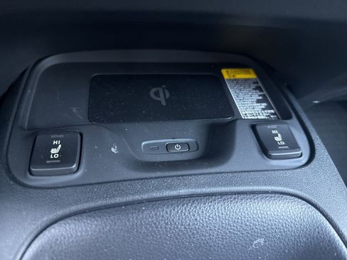 Used 2025 Toyota Corolla XSE image 12