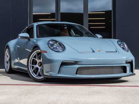 Certified 2024 Porsche 911 GT3 RS RWD image 6