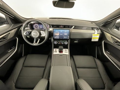 New 2026 Jaguar F-PACE R-Dynamic S image 4