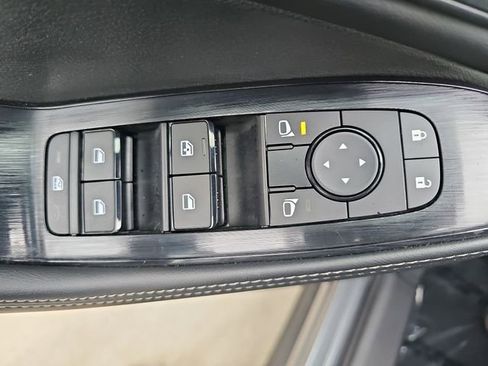 Used 2023 Nissan Rogue SV w/ SV Premium B Package FWD image 27