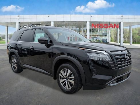 New 2026 Nissan Pathfinder SL FWD image 7