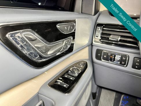 Used 2024 Lincoln Navigator Black Label AWD/4WD image 29