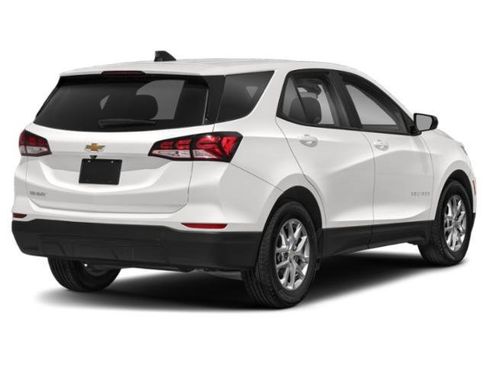 Certified 2024 Chevrolet Equinox LS w/ Midnight Edition image 5