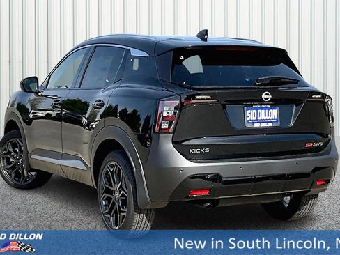 New 2025 Nissan Kicks SR image 3