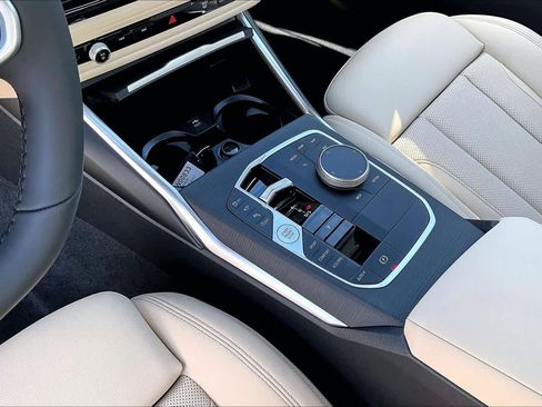 New 2026 BMW 330i 330i w/ M Sport Package image 8