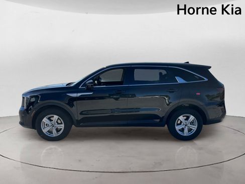 New 2026 Kia Sorento LX FWD image 6