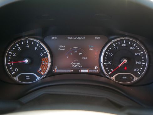 Used 2023 Jeep Renegade Latitude AWD/4WD image 35