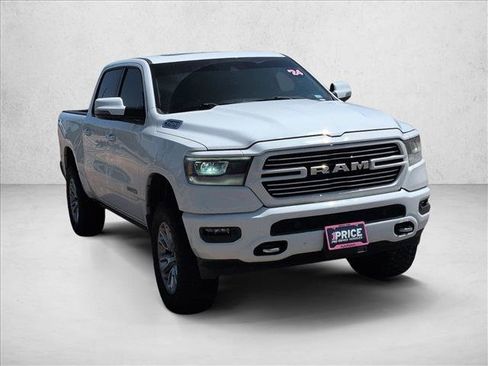 Used 2024 RAM 1500 Laramie AWD/4WD image 3