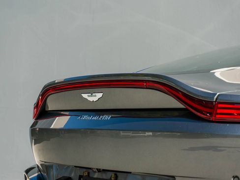 Used 2019 Aston Martin V8 Vantage Coupe image 41