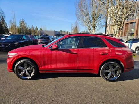 Used 2025 Genesis GV70 3.5T Sport w/ Sport Advanced Package image 2