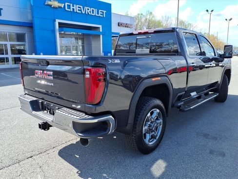 New 2026 GMC Sierra 2500 SLT image 4