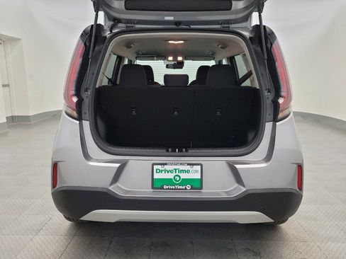 Used 2025 Kia Soul LX FWD image 29