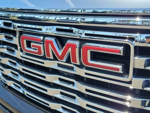 Used 2023 GMC Sierra 1500 Denali w/ Denali Reserve Package AWD/4WD image 31