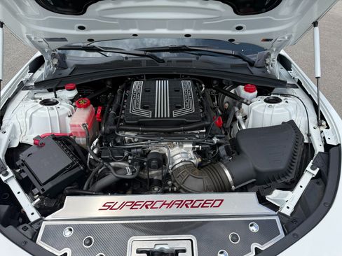 Used 2020 Chevrolet Camaro ZL1 RWD image 45