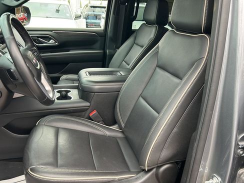Used 2022 GMC Yukon SLT w/ SLT Luxury Package image 9