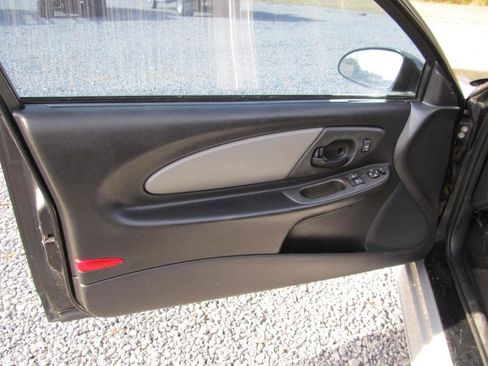 Used 2001 Chevrolet Monte Carlo SS image 27