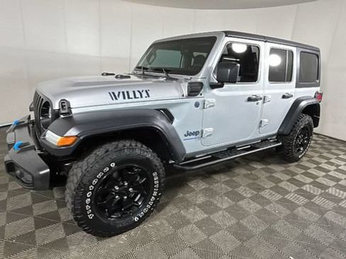 Used 2023 Jeep Wrangler Unlimited AWD/4WD image 6