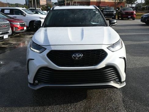 Used 2024 Toyota Highlander XSE image 8