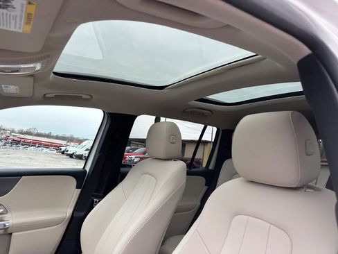 Used 2022 Mercedes-Benz GLB 250 4MATIC image 12