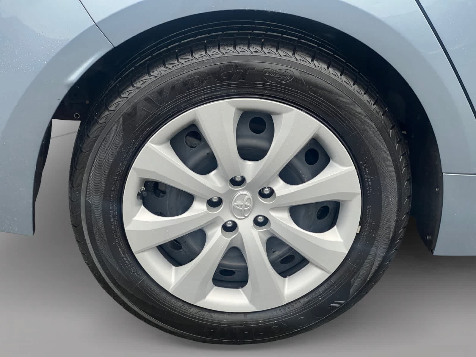 Used 2022 Toyota Corolla LE FWD image 19