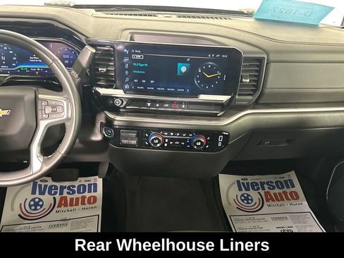 Used 2024 Chevrolet Silverado 2500 LTZ AWD/4WD image 28