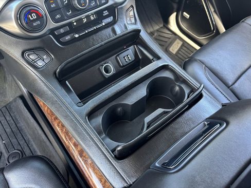 Used 2015 Chevrolet Tahoe LTZ RWD image 28