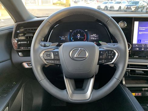 Certified 2025 Lexus RX 350 FWD image 18