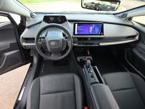 Used 2024 Toyota Prius Limited w/ Limited Premium Package FWD image 19