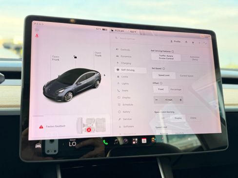 Used 2018 Tesla Model 3 Mid Range RWD image 34