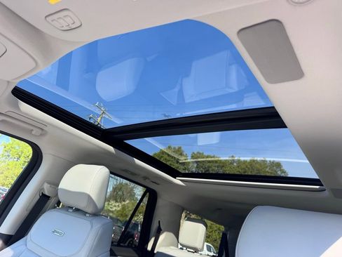 Used 2025 Ford Expedition Max Platinum w/ Driver's Package image 49