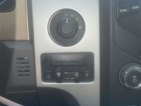 Used 2014 Ford F150 XLT w/ XLT Chrome Package image 18