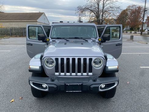 Used 2020 Jeep Gladiator Overland image 29