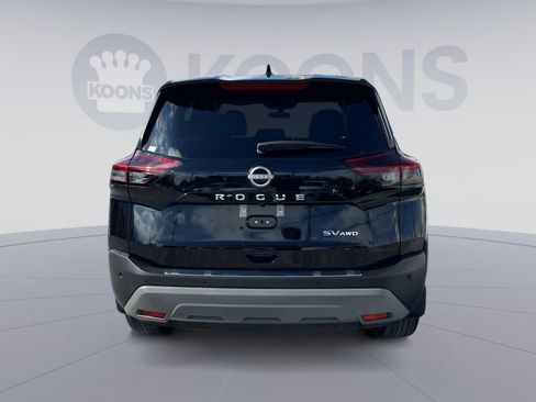 Used 2022 Nissan Rogue SV image 5