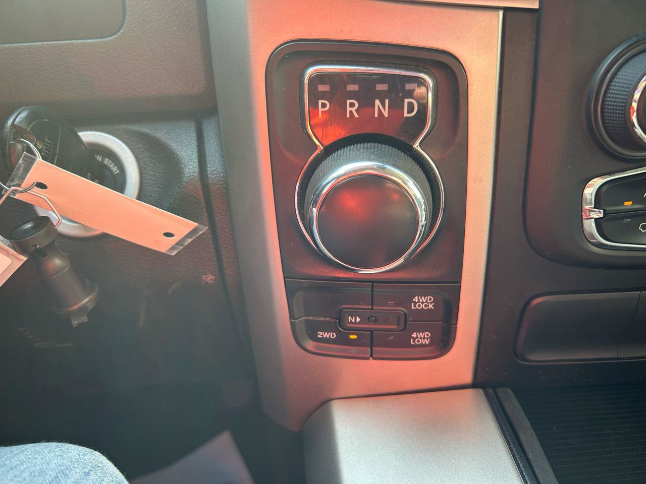Used 2019 RAM 1500 Classic SLT w/ Black Appearance Group AWD/4WD image 23